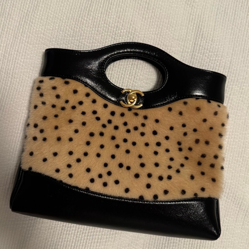 SOLD Chanel 31 in Pony Hair Dalmatian Leopard print - Picture 3 of 4